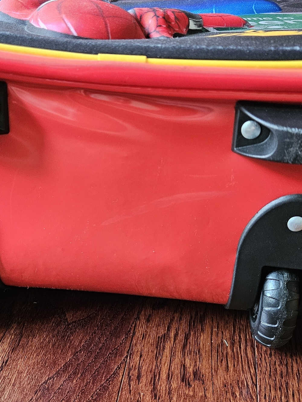 Spider-Man 'Queens' Edition, Kids Roller Luggage Disney Store Exclusive - Picture 6 of 13
